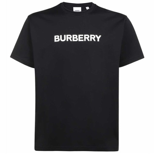 [버버리] 8055307 시그니처 로고 프린팅 라운드 반팔티셔츠 블랙 남성 티셔츠 / TJ,BURBERRY